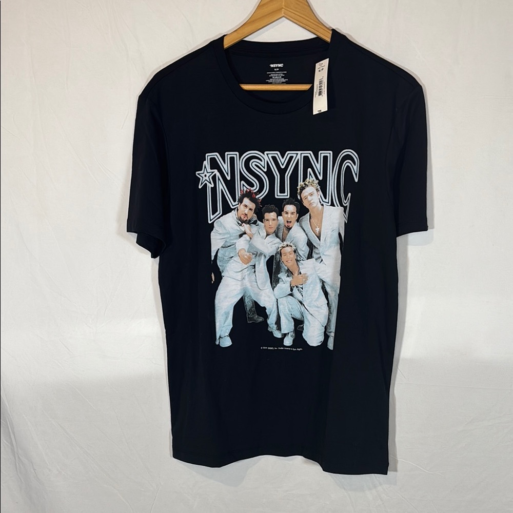 NWT Black NSYNC Graphic Men's T-Shirt size small